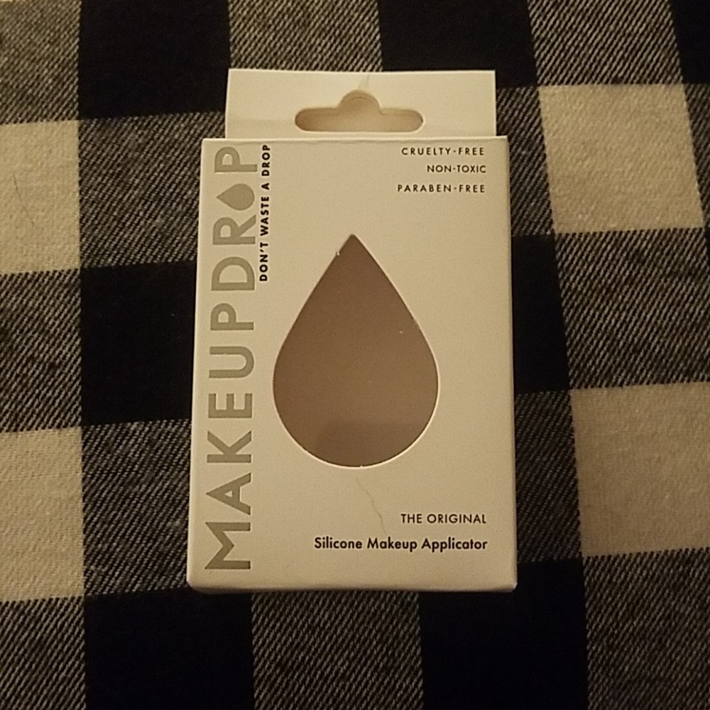 Makeup Drop Silicone Applicator